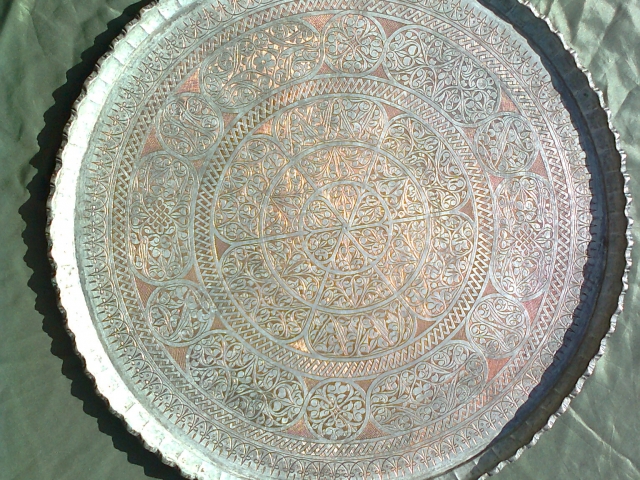 Antika bakır sini