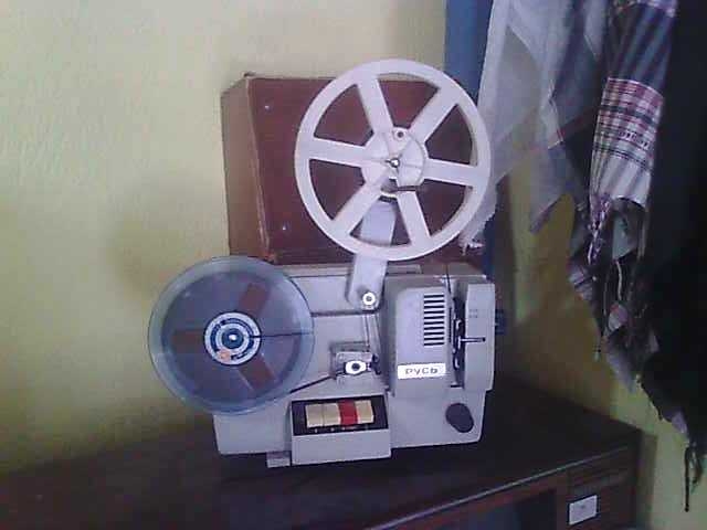 8 mm. lik film makinası