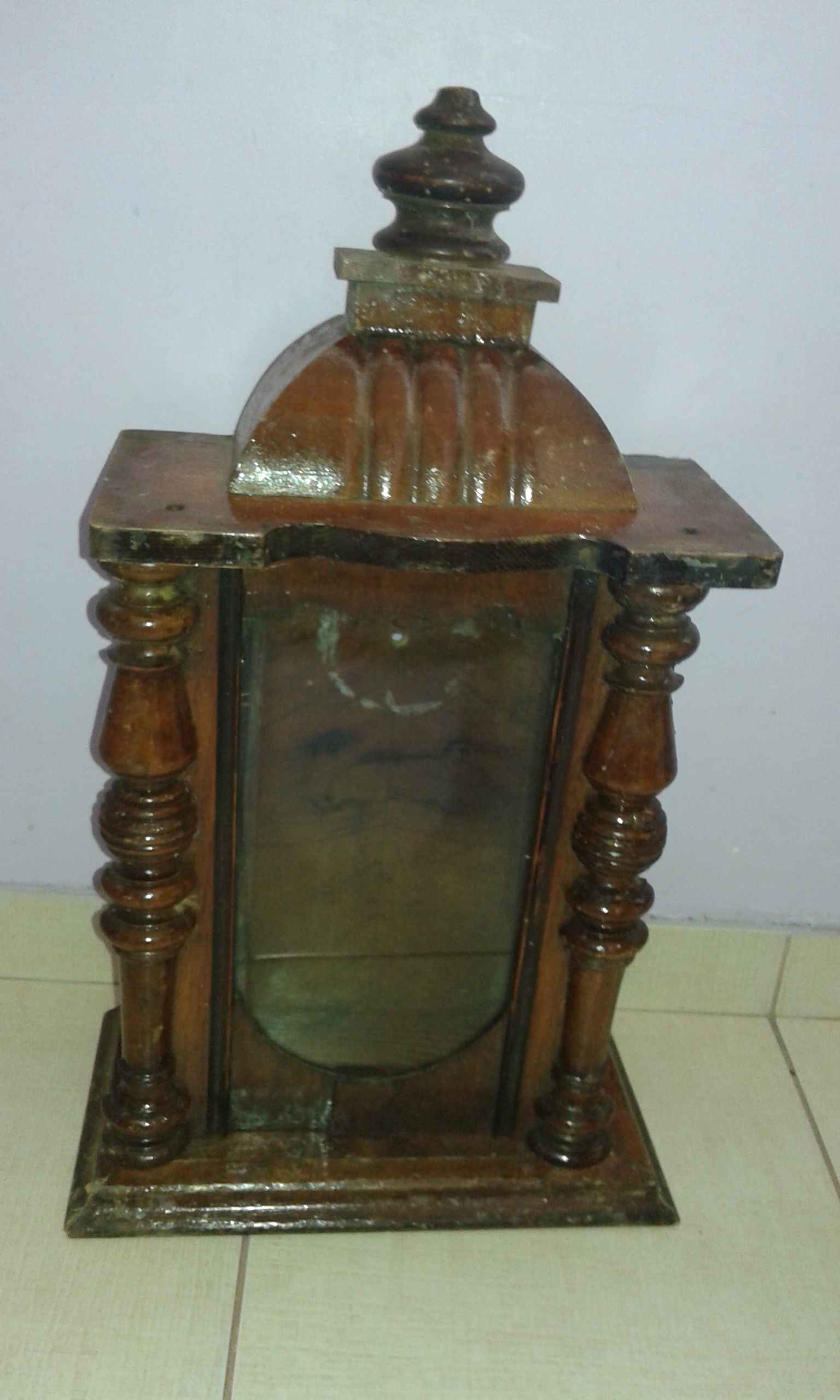 saat dolabı