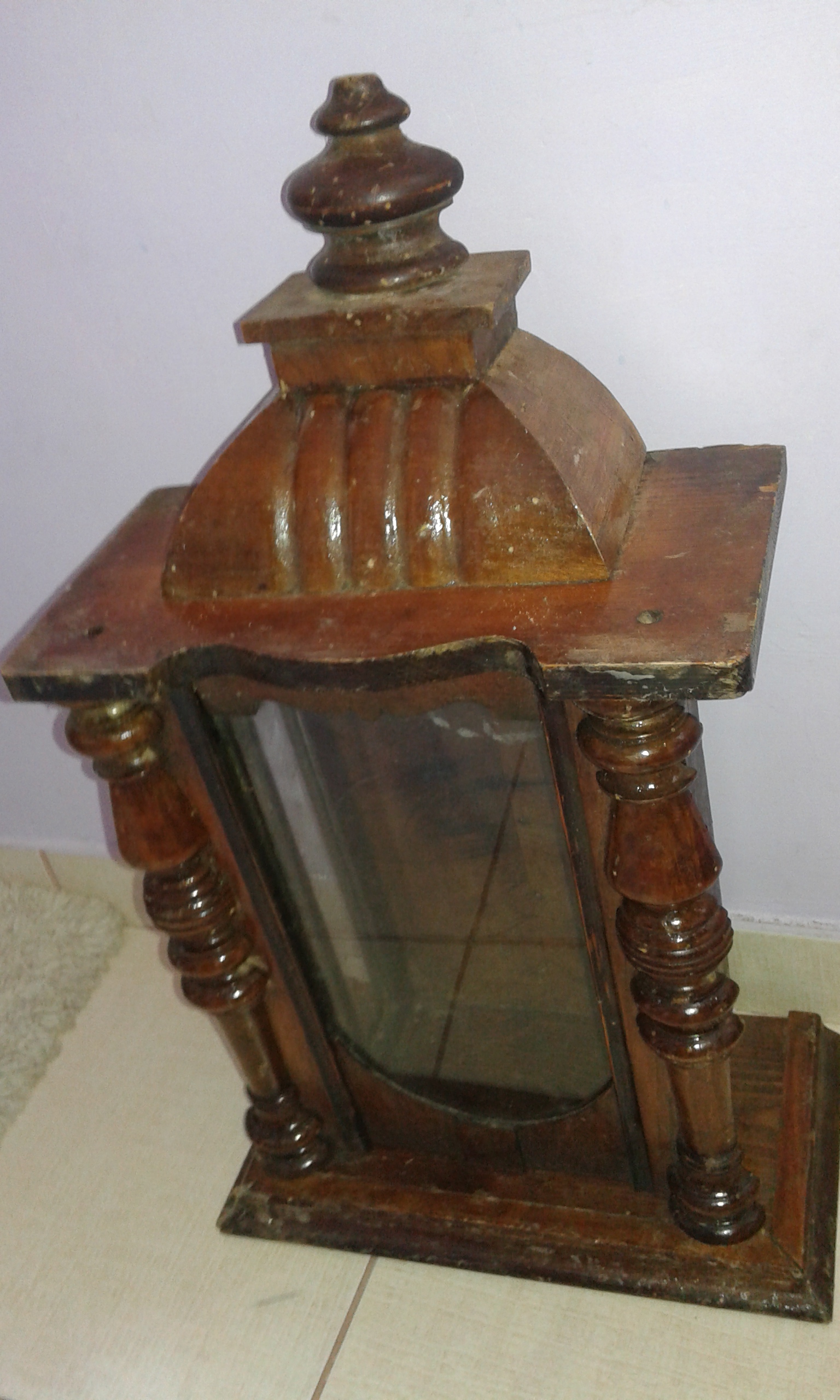 saat dolabı