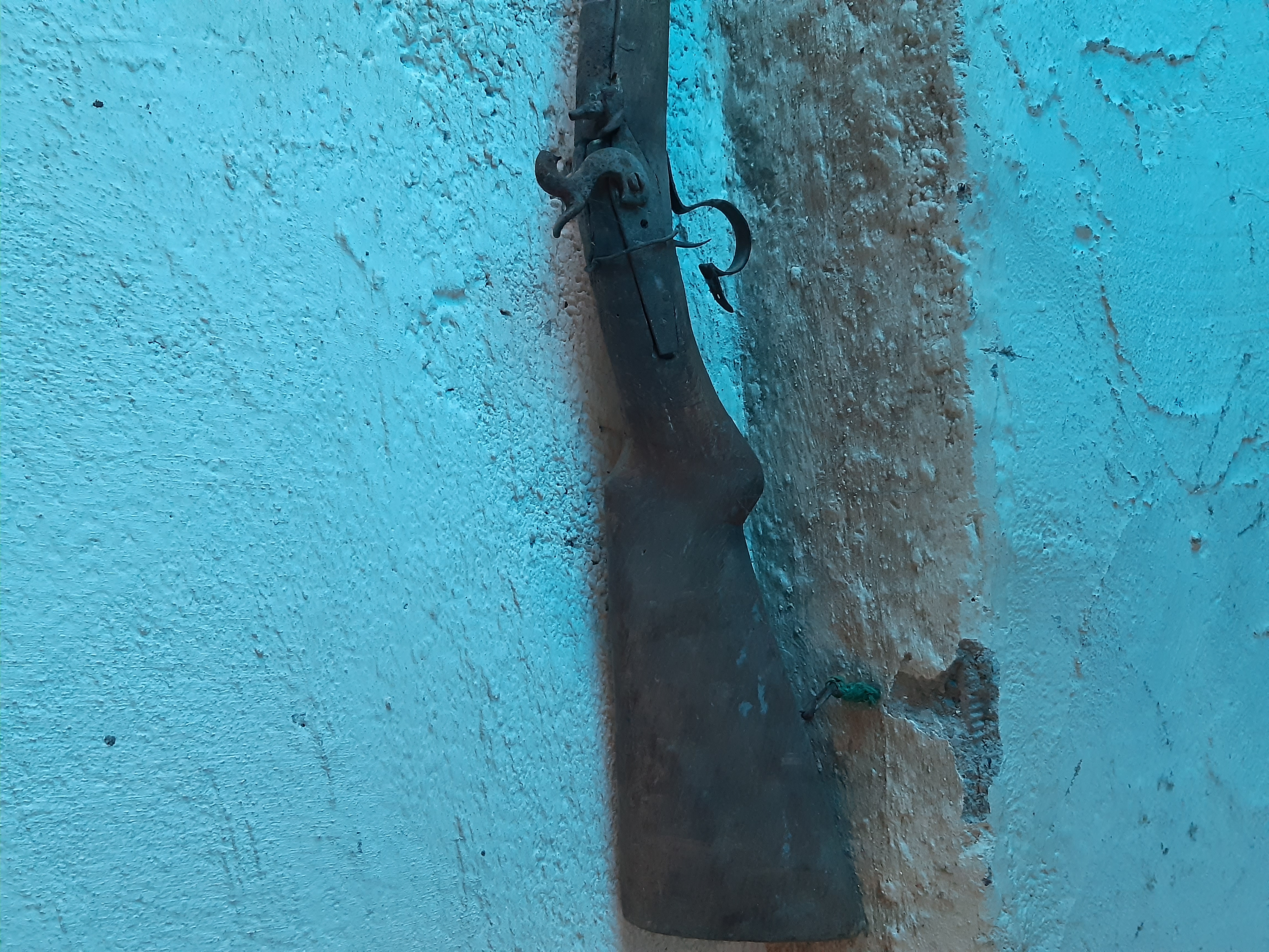 Antika tüfek çok eski dede yadigarı