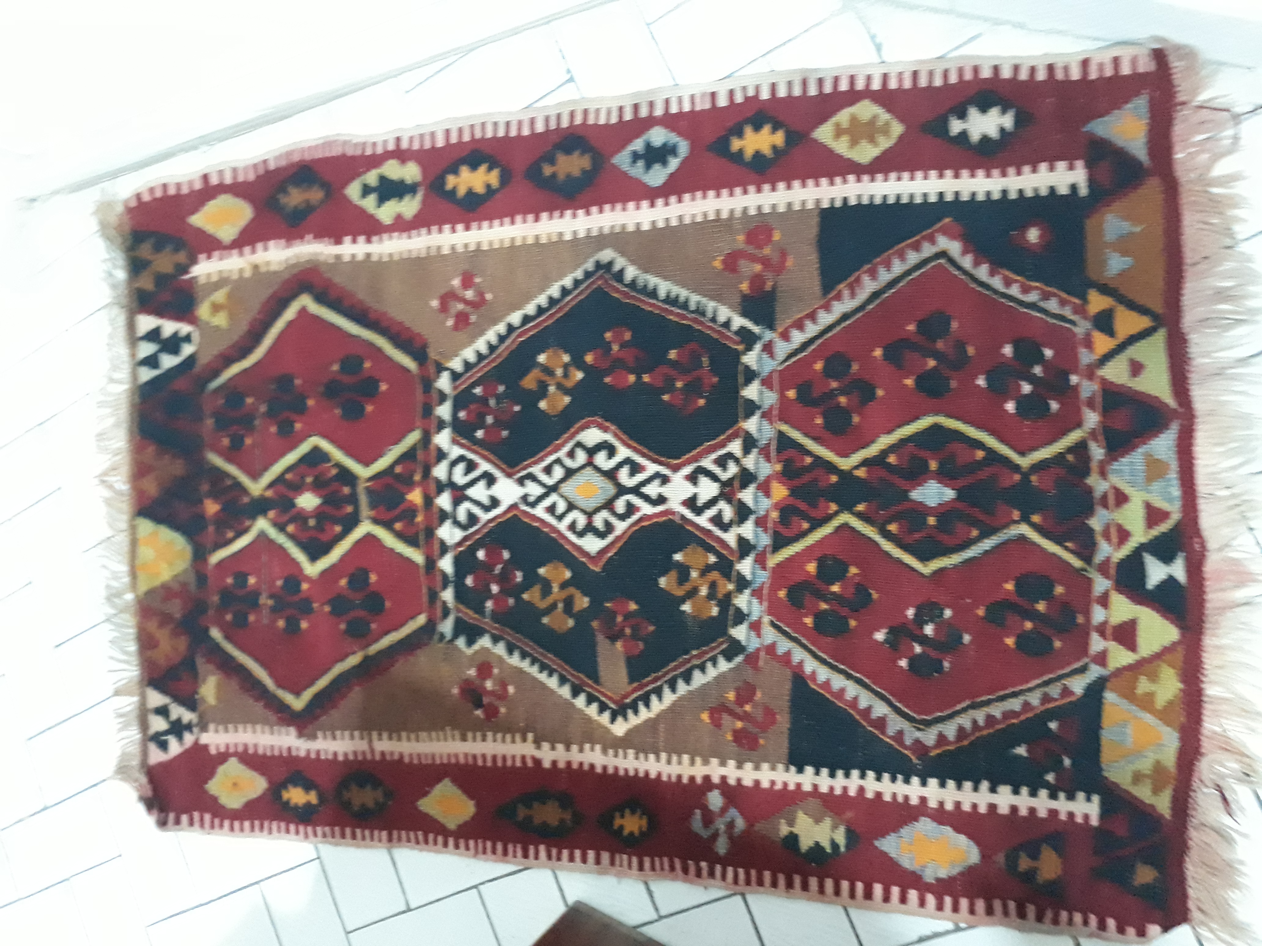 Cicim, özgü ve atkı iplikleri arasına renkli desen iplikleri atılarak sıkıştırma suretiyle meydana getirilen dokuma türü. Halk arasında cecim, cacım, çalma, çelme gibi değişik adlarla ifade edilir. Sıklıkla kilim ile karıştırılır.