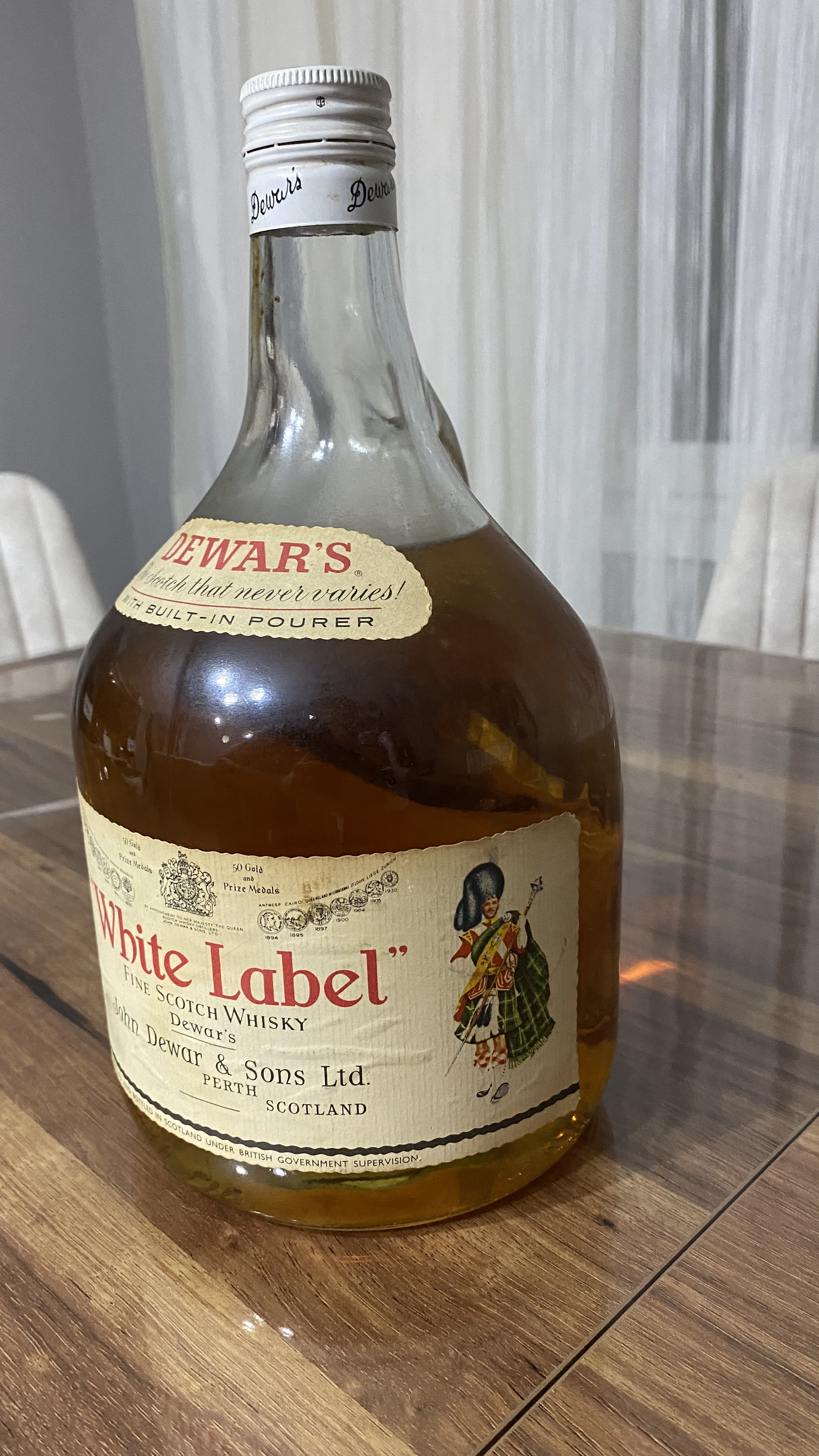 Dewar’s White Label Fıne Scoty Whisky