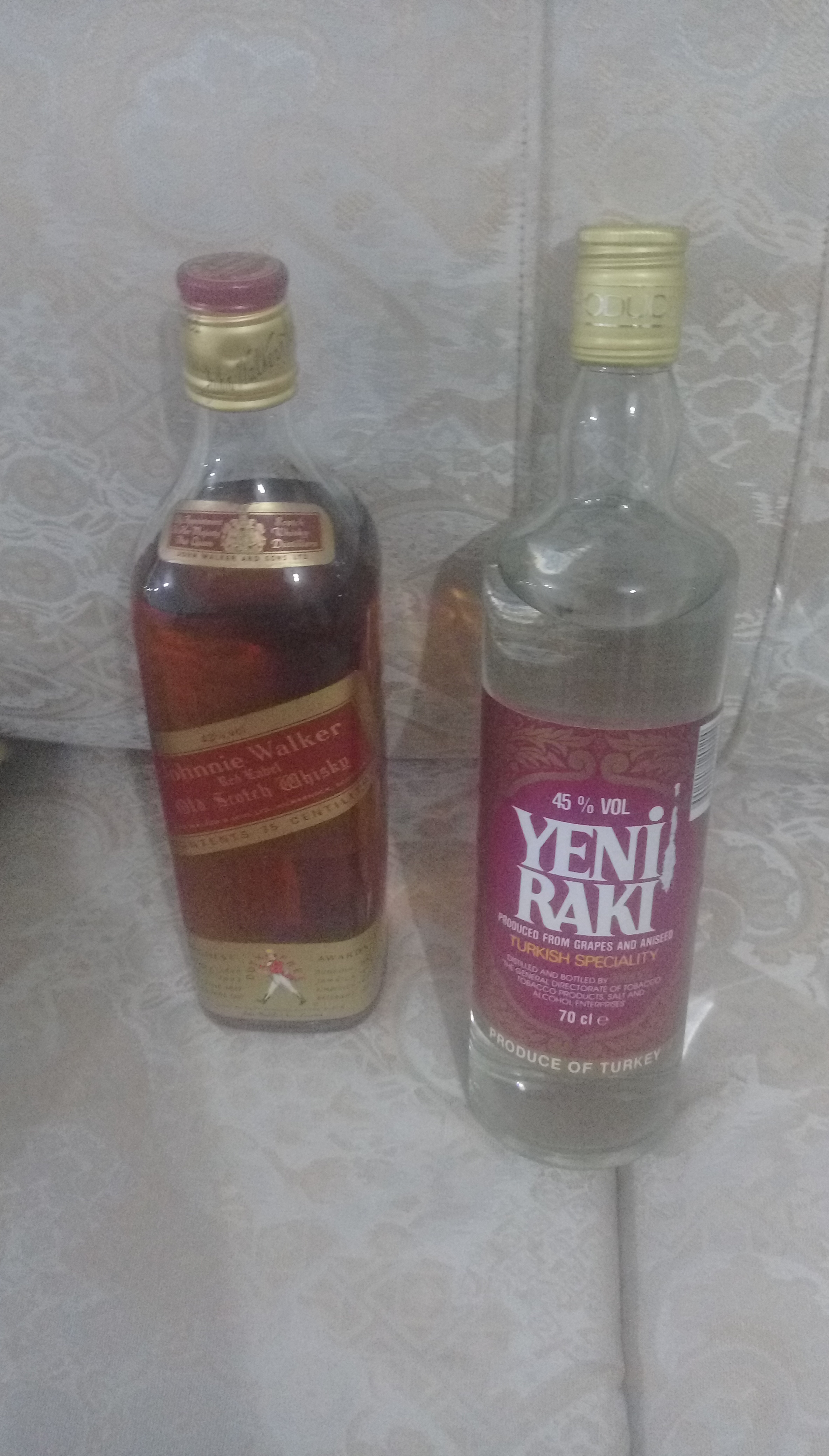 Büyük rakı ve Wiski