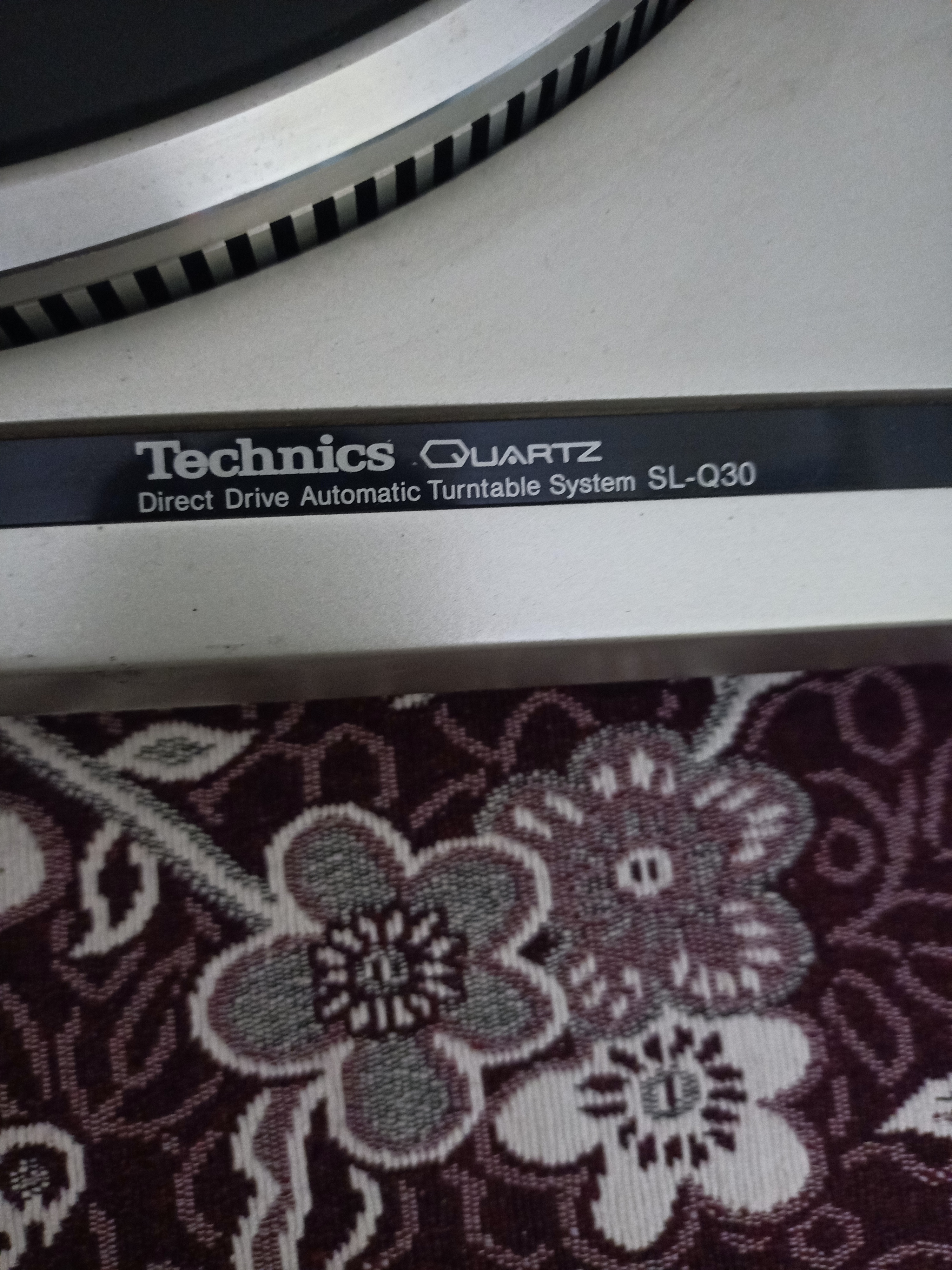 Technics SL-Q30 Turntable