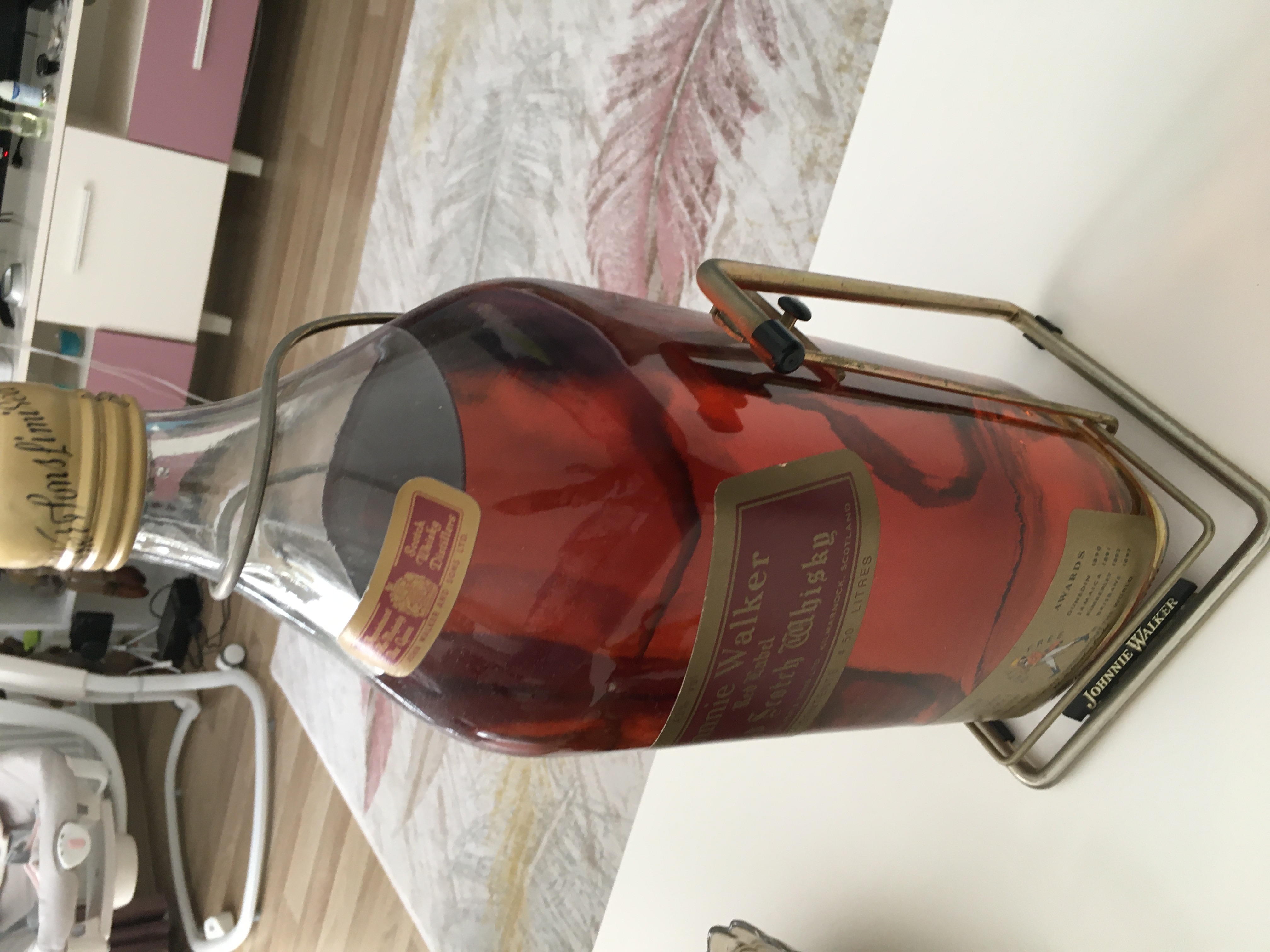 Johnnie Walker (Red Label)