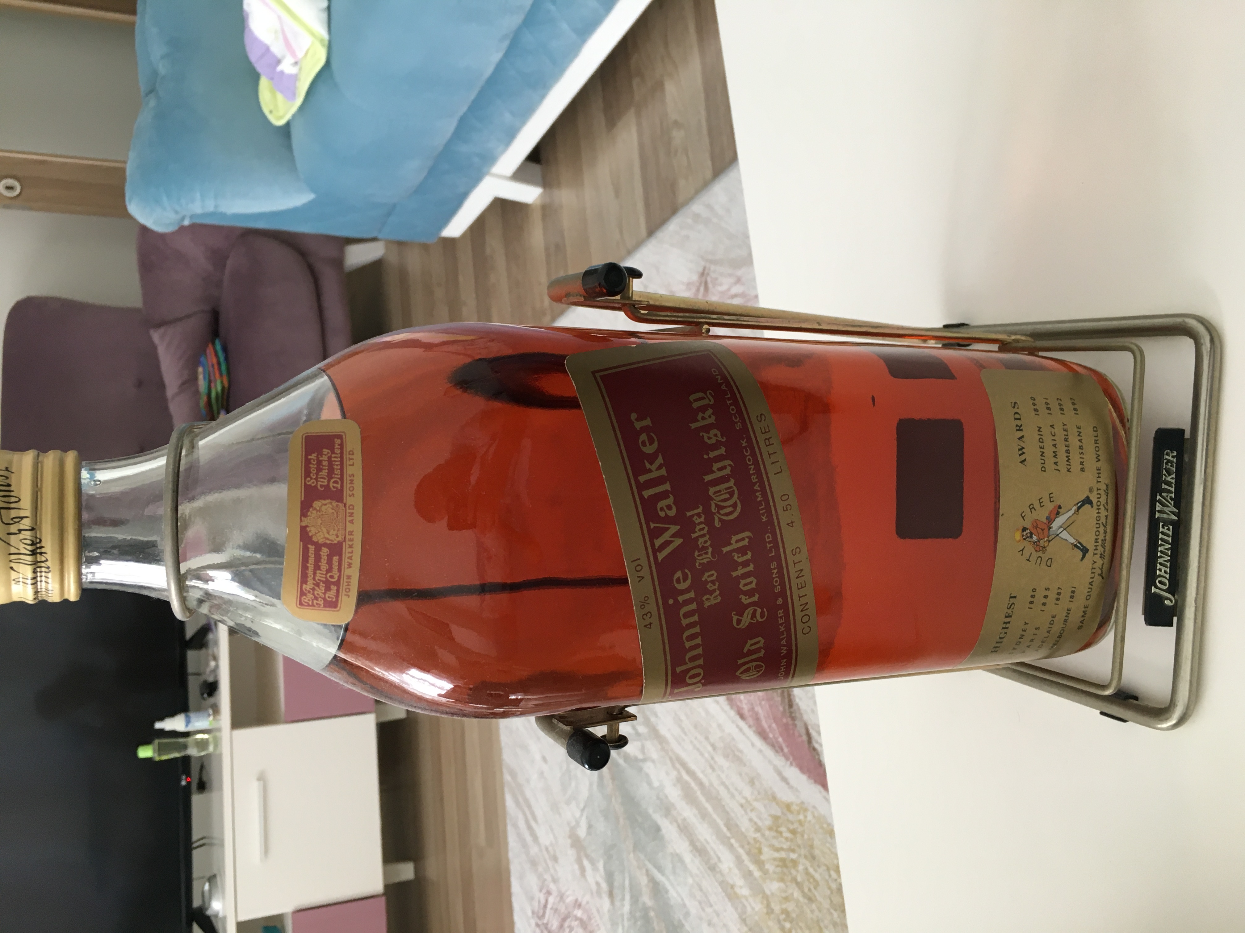 Johnnie Walker (Red Label)