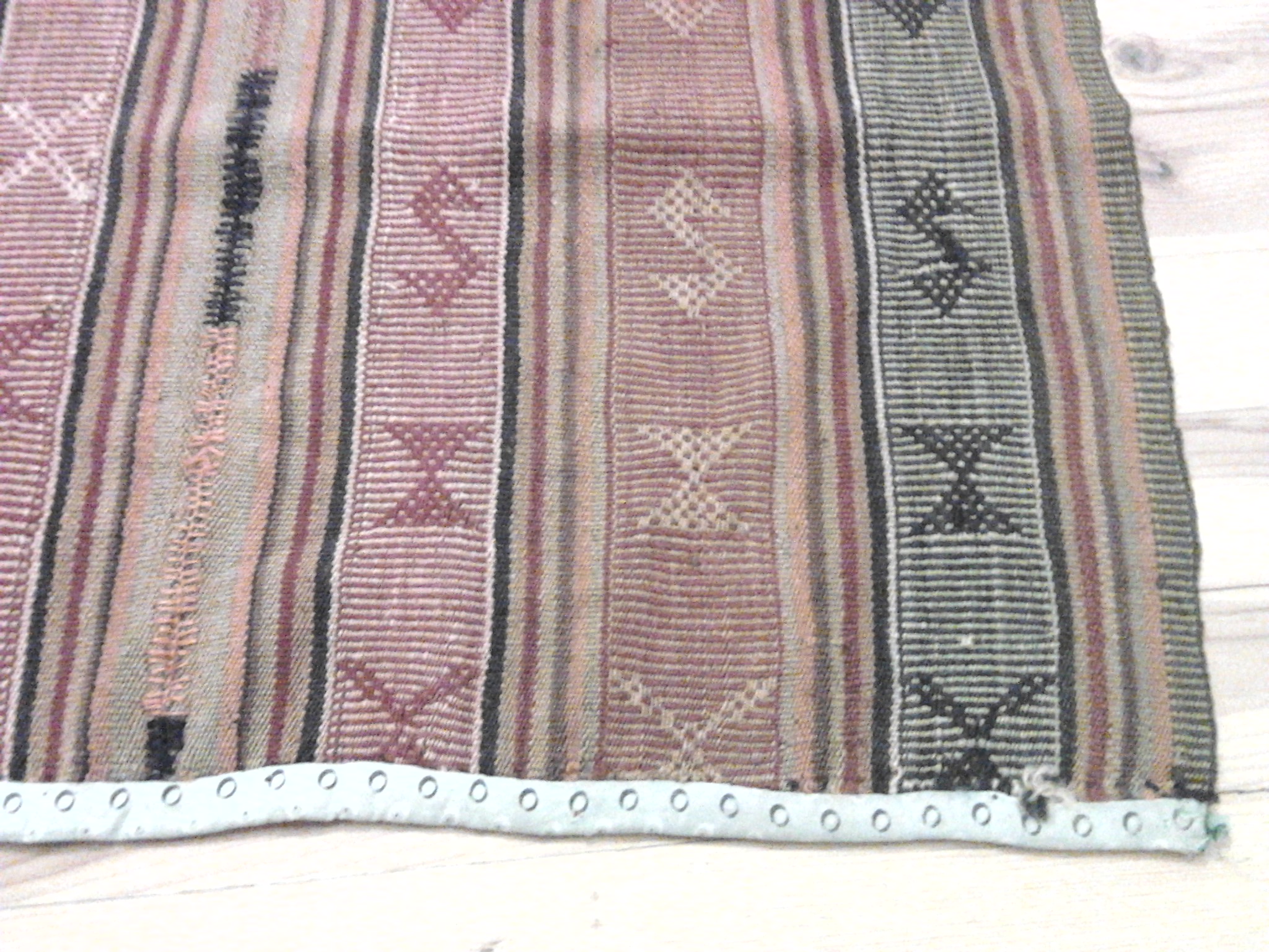Antika Kilim