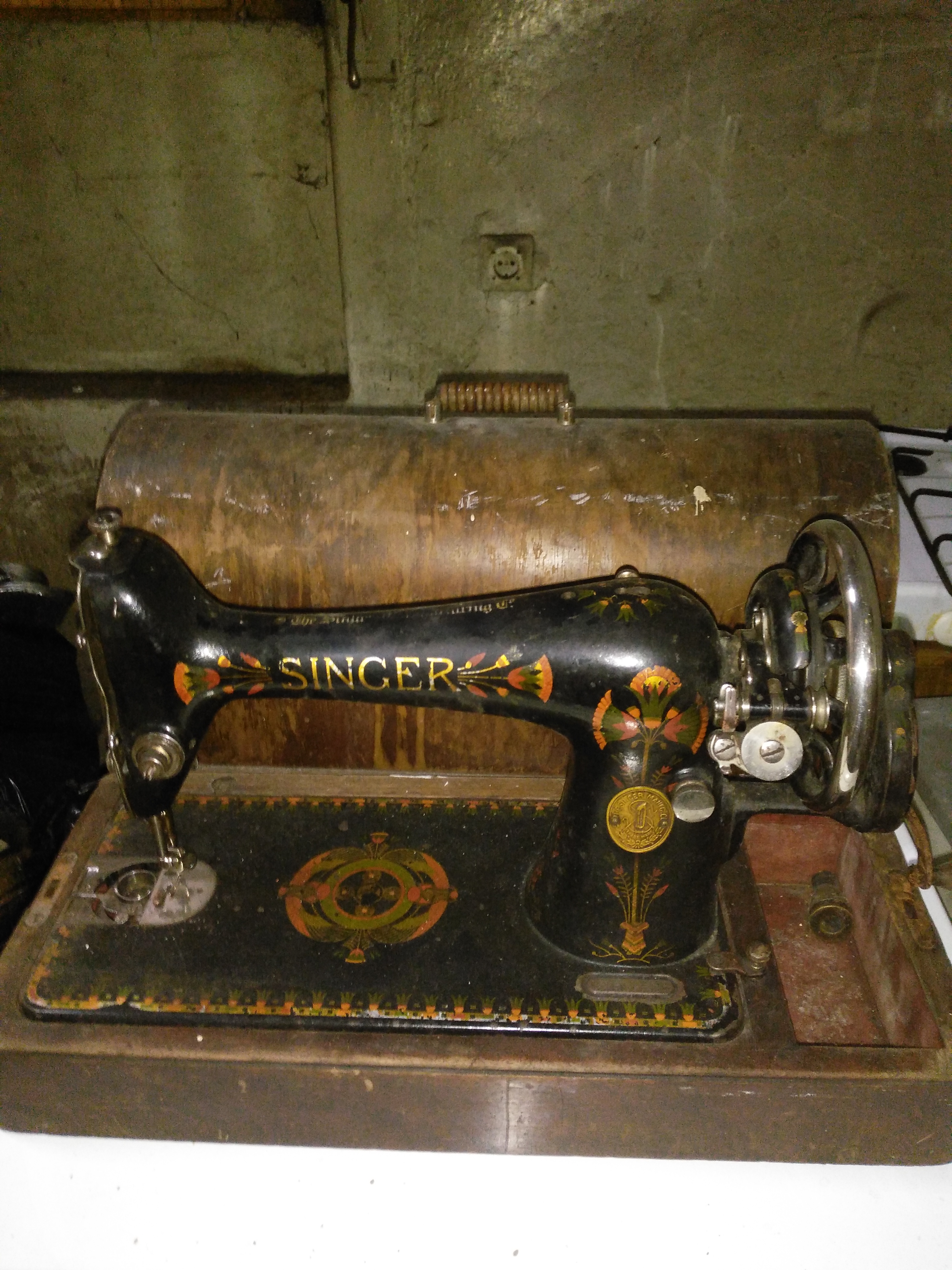 Singer dikiş makinesi antika