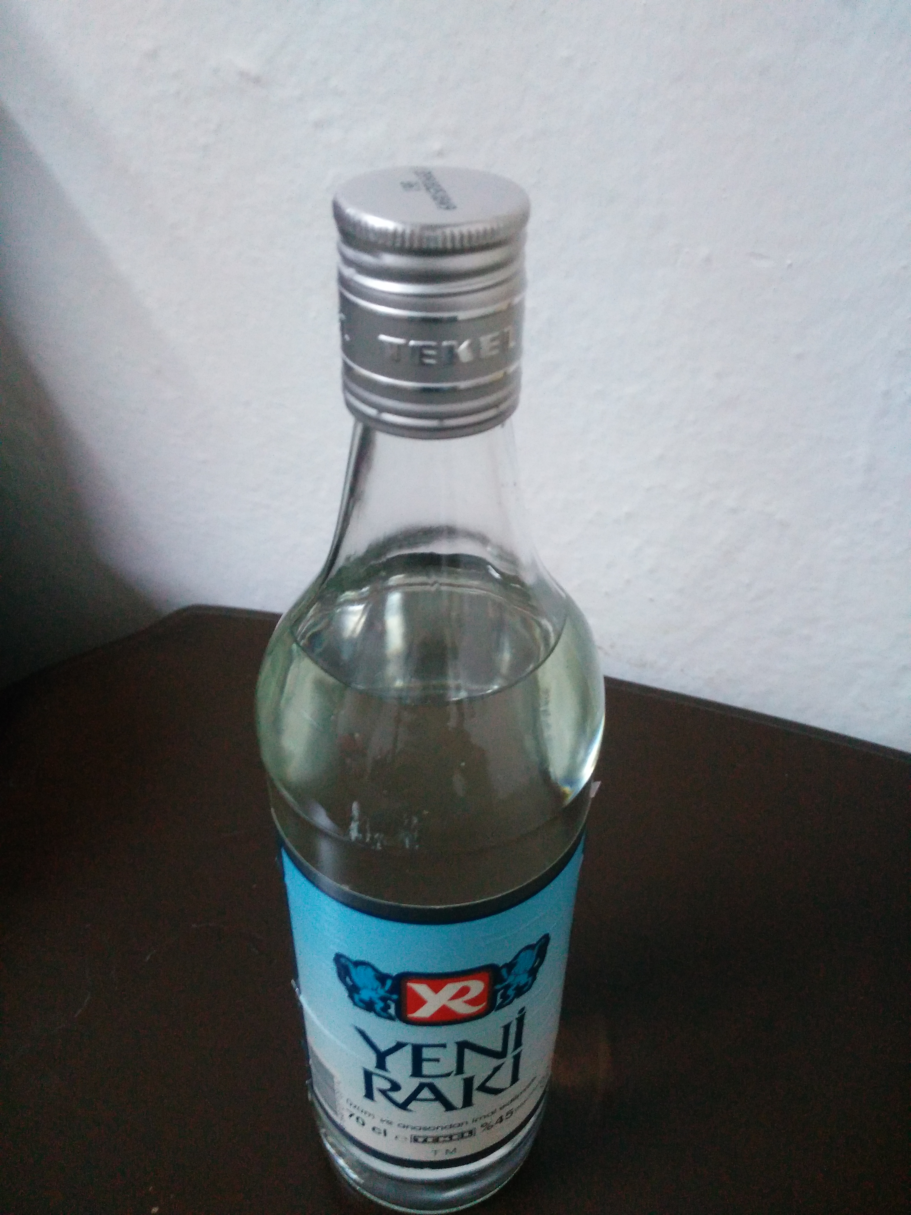 Hiç açılmamış yeni rakı eski lezzeti şimdi tatmak isteyenlere fiyat pazarlık payı var 05437426223