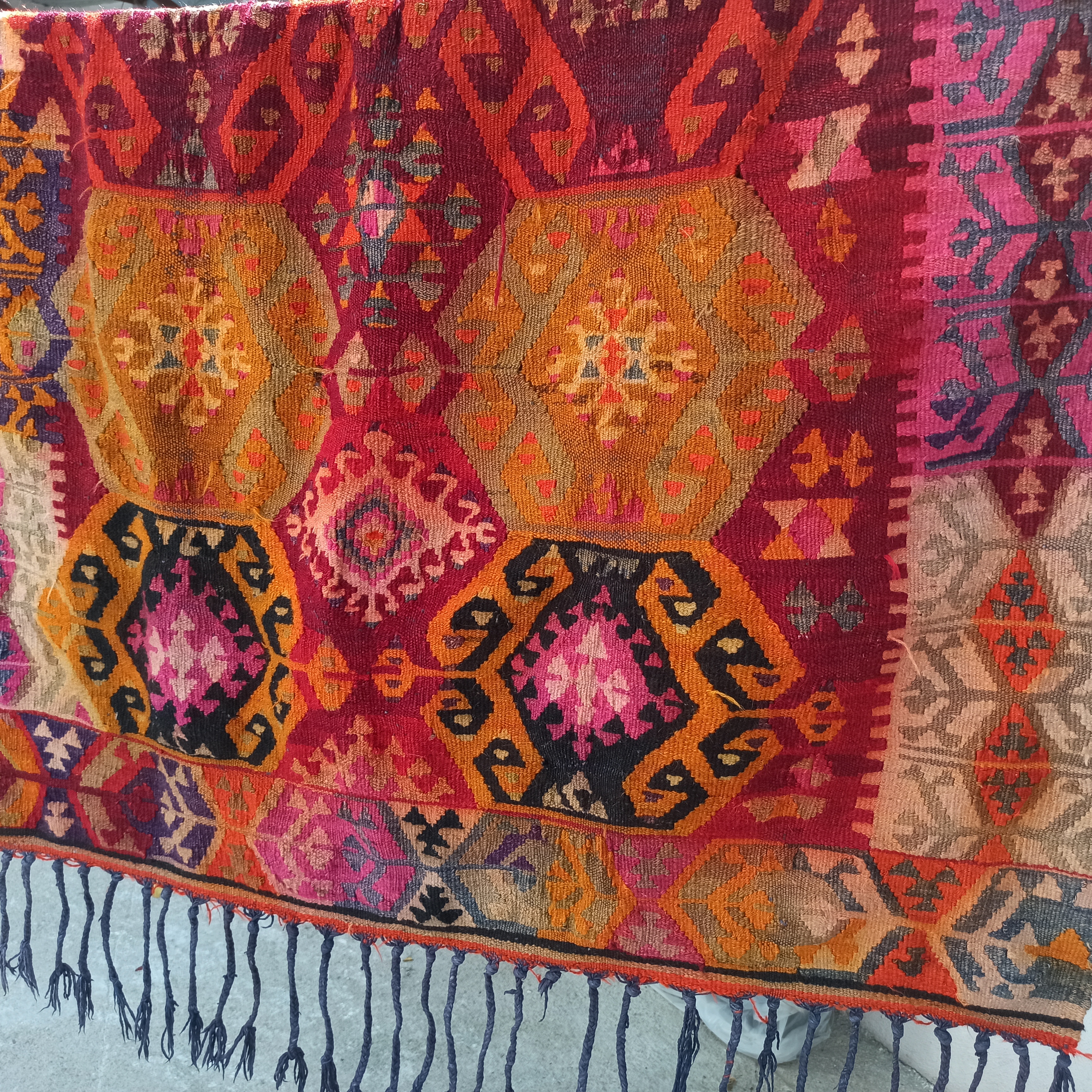 antika kilim