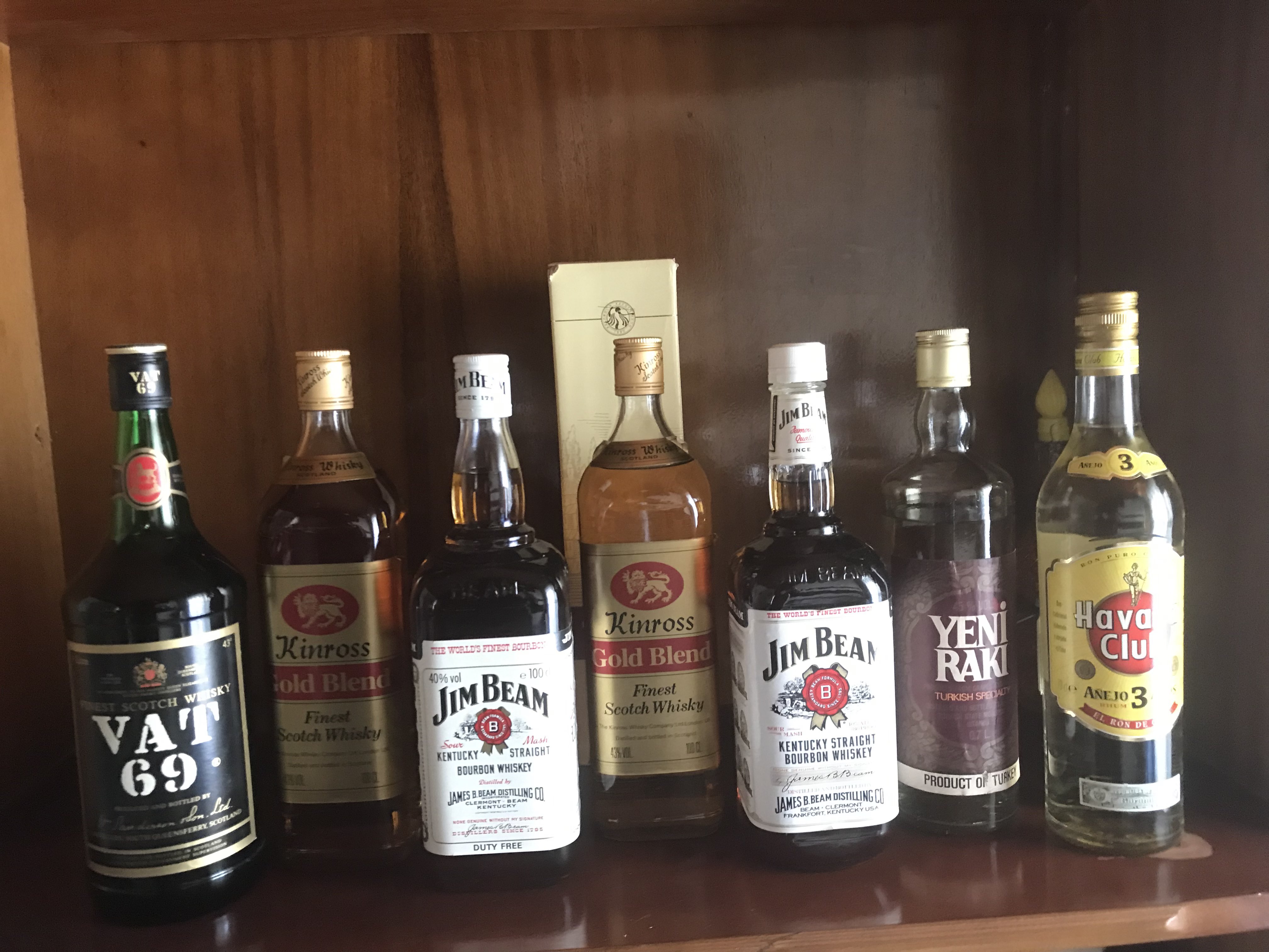 7 Şişe Yıllanmış Viski