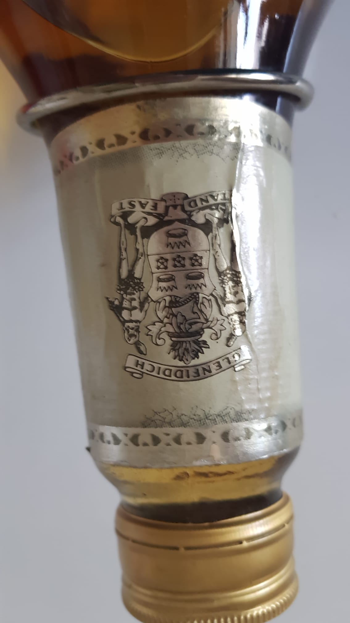 70ler sonu 80ler başı Vintage Grant’s 3.75L Kutulu Standlı Açılmamış Scotch Whisky Koleksiyonluk